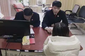 女子为逃避刑罚，十年连生五个娃
检察官：莫让孩子成了无辜的“工具人”图片