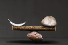 牛人重仓｜这只汽车配件股一季度业绩创新高，北向资金越卖股价越涨！谁是接盘侠？图片