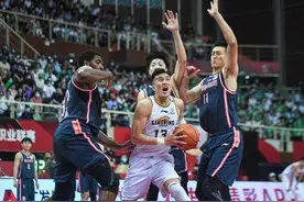 辽宁加时击败广东 CBA总决赛战成1：1平图片