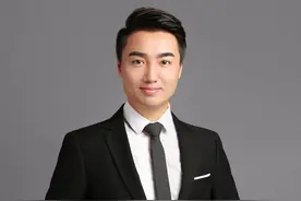 成都创客吴镝：机长跨行创业 33岁辞职成为财富管理师图片