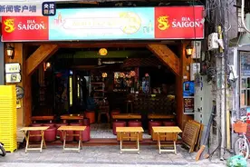 越南河内关闭所有娱乐场所 多地颁布聚会禁令以应对疫情反弹图片