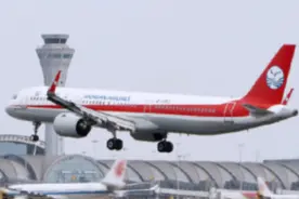 旅客收到航班取消短信 川航：航班均正常，正调查图片