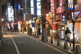69秒｜日本首都圈疫情告急 疫苗接种亟待提速视频封面