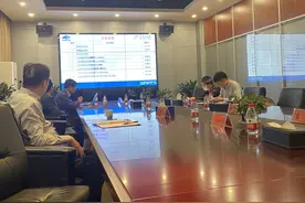 直击股东会｜杭叉集团产能将扩至30万台/年  锂电叉车新赛道竞争加剧图片