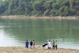 突发！柳江河边露营地，年轻男子下河游泳失联，正在搜救图片