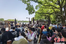 浙江嘉兴南湖“人潮涌动”红色旅游成热门图片