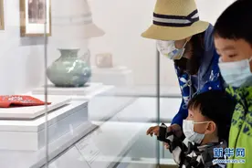 周恩来邓颖超纪念馆提升改造后部分展区重新对外开放图片