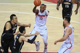 广东2比1战胜辽宁，CBA诞生11冠王图片
