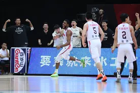 CBA总决赛G3：广东宏远110-103辽宁本钢 获队史第11冠图片