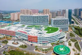 鸟瞰院区美景，济宁医学院附属医院（太白湖）揭牌启用图片