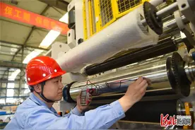 河北邢台：节日我坚守 劳动最光荣图片
