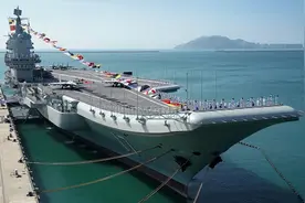 外媒关注山东舰航母编队南海练兵图片