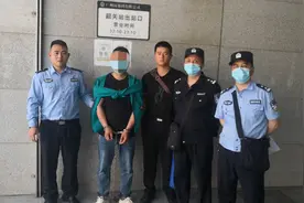 跨省抓捕！一男子一夜“洗劫”乐昌八间教室，里面还有学生的奖学金.......图片