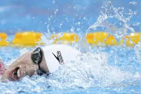 1分54秒57！女子200米自由泳亚洲新纪录图片
