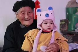 日照102岁老人五世同堂！长寿秘诀就这一句话图片
