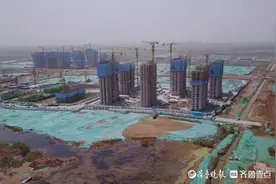 济南崔寨安置二区楼房多栋封顶图片