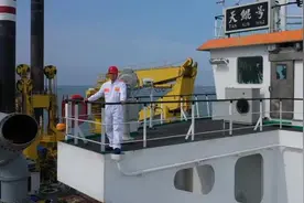 致青春：疏浚航道的海中骄子视频封面