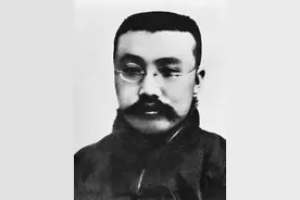 奋斗百年路 启航新征程｜李大钊：铁肩担道义 精神启后人图片