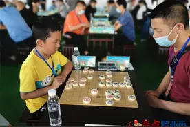 全省象棋等级赛在兴义举行图片