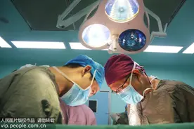 咳嗽竟会导致肋骨骨折？这类高发人群需要注意了图片