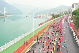 疫情后湖北首个马拉松赛事开创多个第一图片