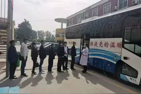 河南洛阳市总工会为“八大群体”人员免费健康体检图片