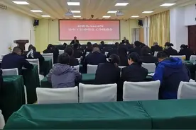 枯木逢春犹再发，人无两度再少年图片