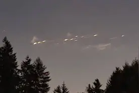 外媒集体双标：美国火箭残骸“流星划过”，中国的就“失控砸头”？图片