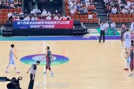全运会-胡明轩24分广东男篮82分大胜黑龙江男篮图片