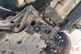 西安车主新买迈腾不到一月底盘漏油 想换车4S店不同意图片