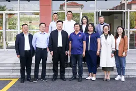 隆阳区代表团赴闵行区实验小学、上海市七宝外国语小学考察学习图片