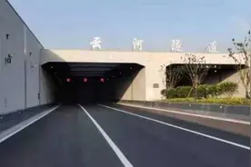 彩虹快速路西延之江段，时代高架部分路段，明天上午开通图片
