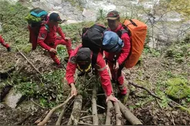 非法穿越获救后却扣减救援车费 谁该为驴友的任性埋单？图片