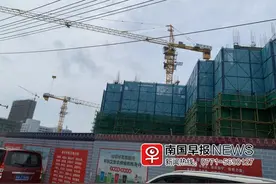 还有人在住，广西这小区单元门却被拆了！法院：政府拆除行为违法图片