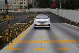下月起，驾照考试有变，这项取消图片
