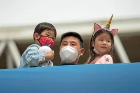 李铁国足汇集三位归化前锋，武磊首次入选能打上主力吗图片