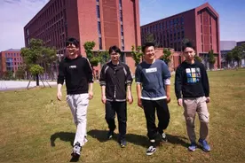 寝室变身图书馆，宁波大学科学技术学院一寝室四人考研齐上岸图片