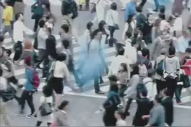 三角数数 十年间人口都向哪聚集？广东浙江增长居全国前列 长三角人口比重上升3.5%视频封面