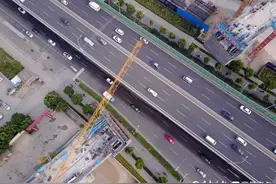 济南站到济南东站，新铁路正横跨工业北路图片