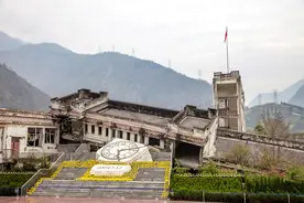 「中国共产党百年瞬间」汶川紧急救援图片