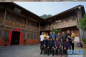 用勤劳的双手撑起幸福的家——一个汶川地震重组家庭的变迁图片