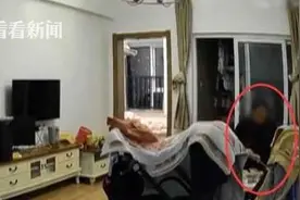 气愤！1岁半宝宝不吃饭 保姆狂扇耳光图片