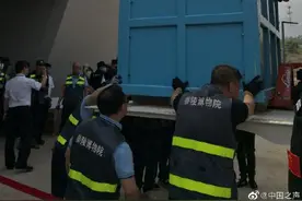 秦始皇陵铜车马搬新馆图片