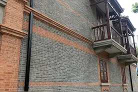 这幢石库门曾保存大量秘密文件，中共中央政治局在此开会阅文图片