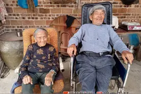 兴业县龙安镇百岁夫妻经典诠释百年好合图片