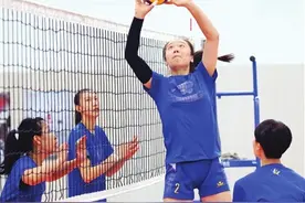 天津青年女排全力备战全运会预赛图片