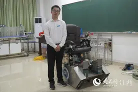 自强不息 江西脑瘫学生发明“爬楼轮椅”获国家专利图片