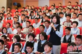沈阳“九·一八”历史博物馆走进学校讲党史故事传承红色经典图片