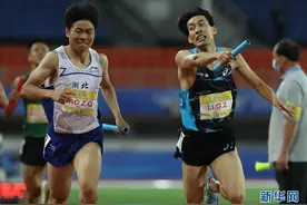 “相约幸福成都”田径邀请赛：男子4X400米接力广西队夺冠图片