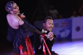 轮椅上的金牌舞者：虽然我无法走路，但我可以跳舞图片